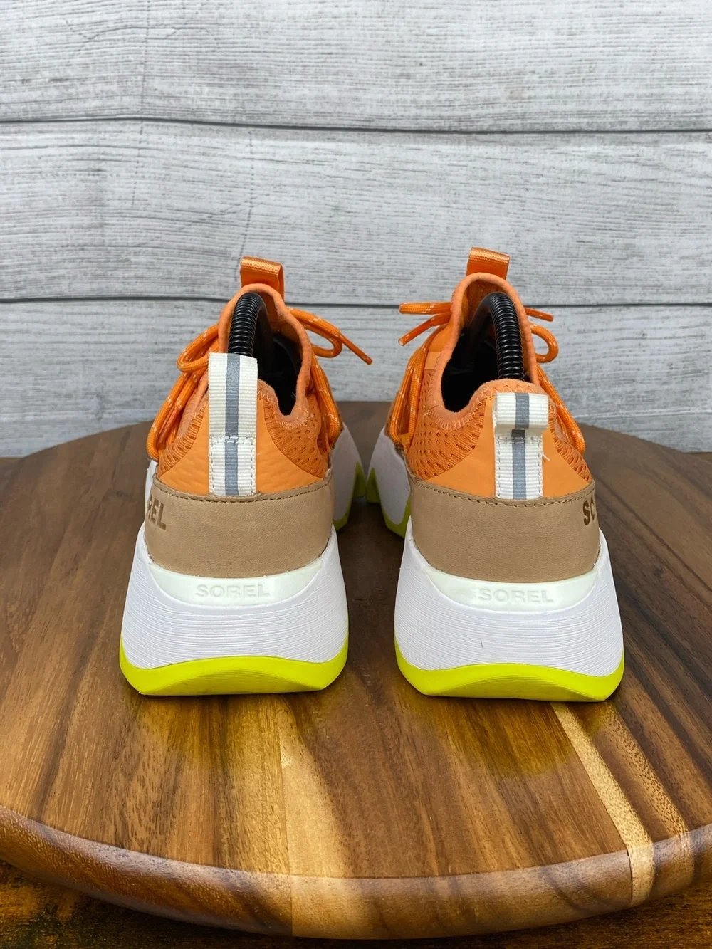 Sorel Kinetic Impact II Lace Up Sneaker Orange Yellow Women’s Shoe Size 8.5
